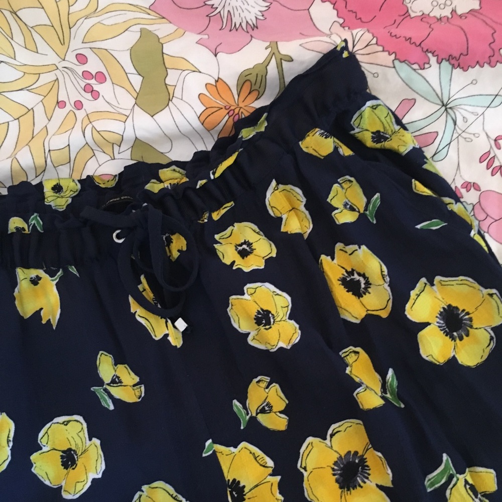 Zara floral print cropped trousers